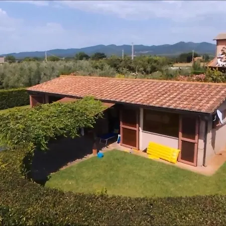 Podere Campi Al Mare Ferienhaus